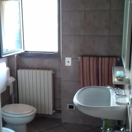Hotel Valvarrone Di Oceano Snc Dervio